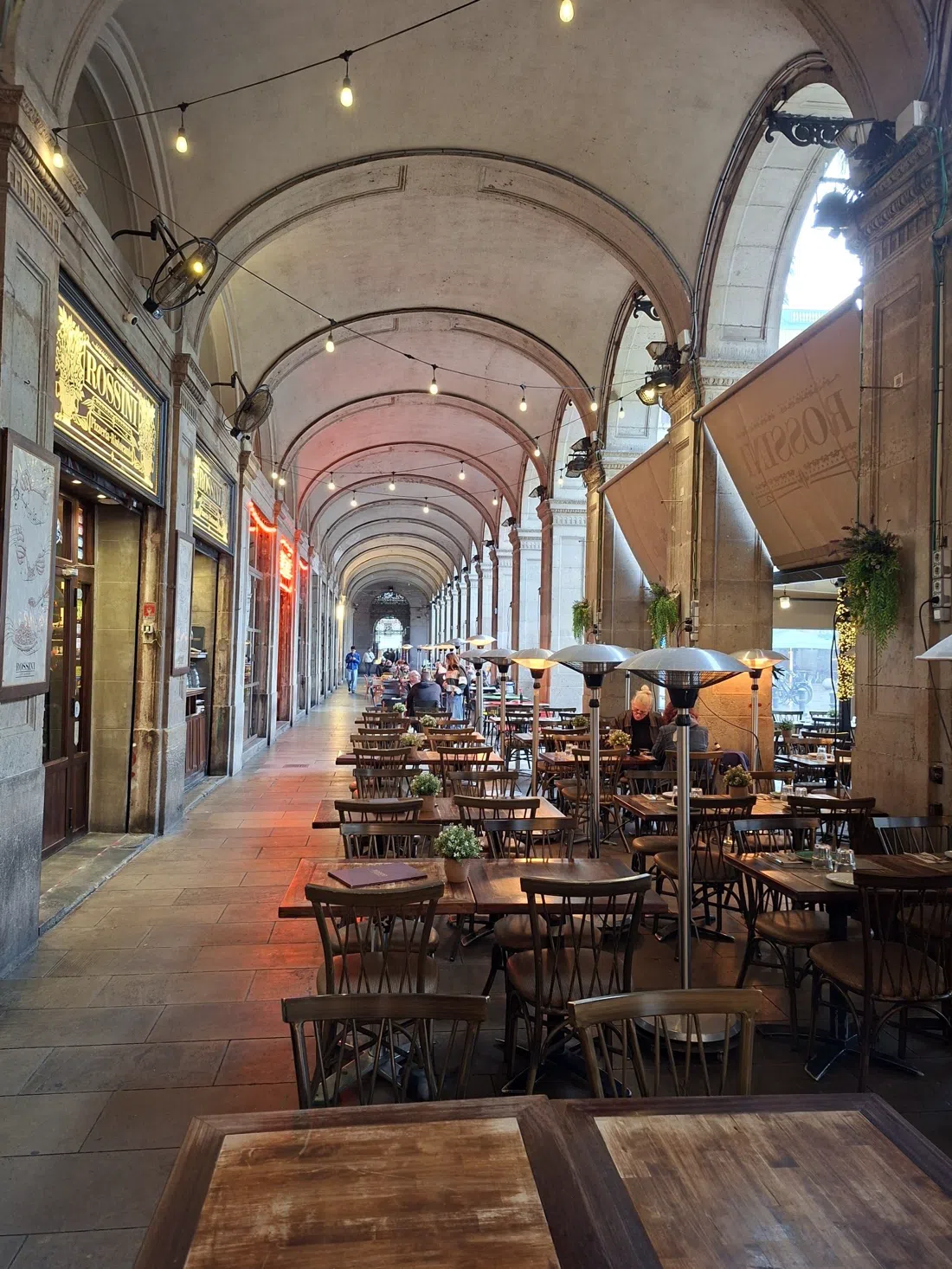 Mercat de Numismàtica i Filatèlia (Plaça Reial), Barcelona